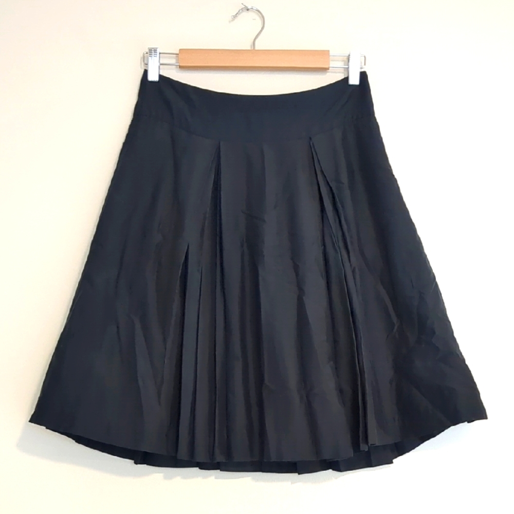 Banana Republic Black Full A-Line Circle Skirt Cotton & Silk size 4 Classic